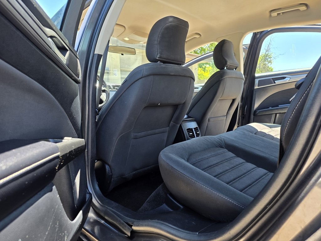 2018 Ford Fusion Image 18
