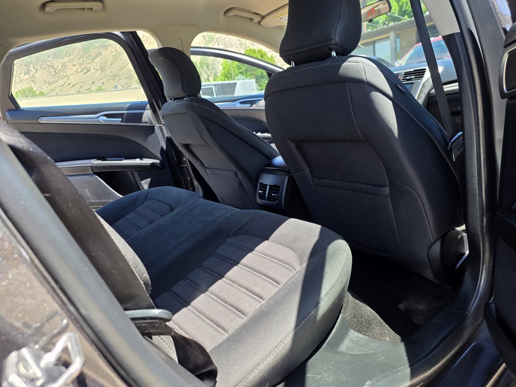 2018 Ford Fusion Image 19