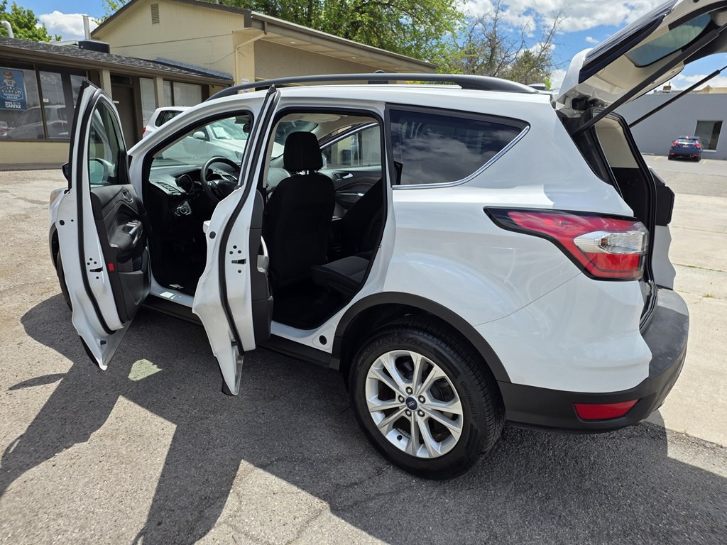 2017 Ford Escape Image 9