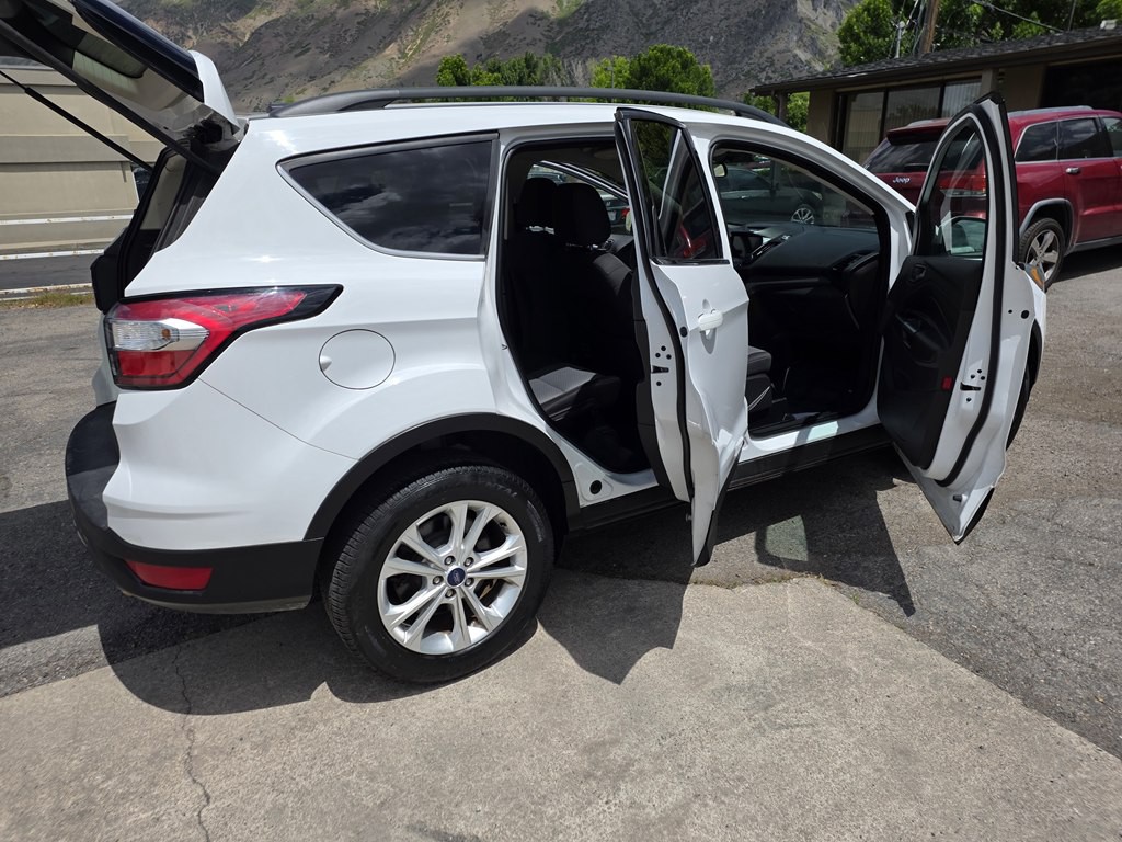 2017 Ford Escape Image 11