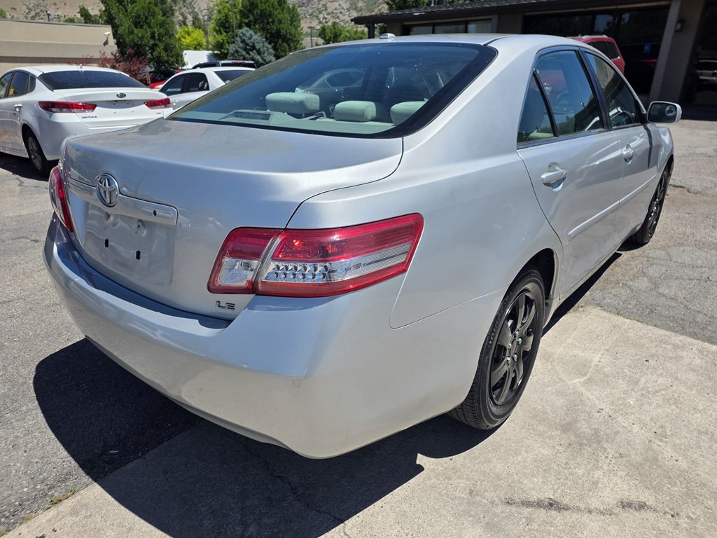 2010 Toyota Camry Image 9