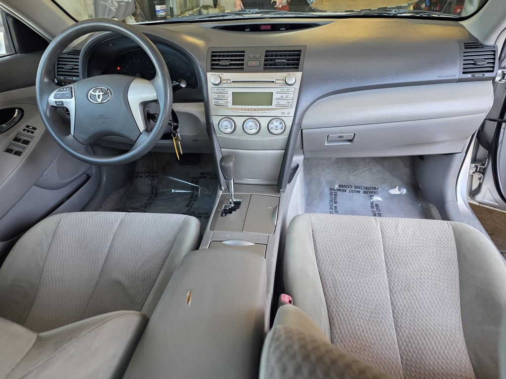 2010 Toyota Camry Image 11