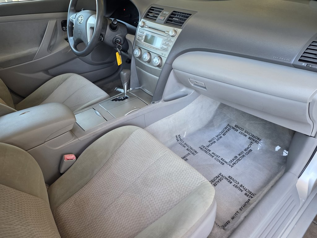 2010 Toyota Camry Image 12