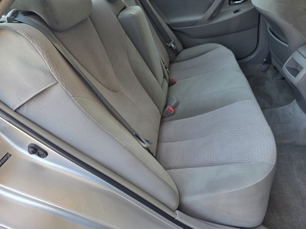 2010 Toyota Camry Image 14