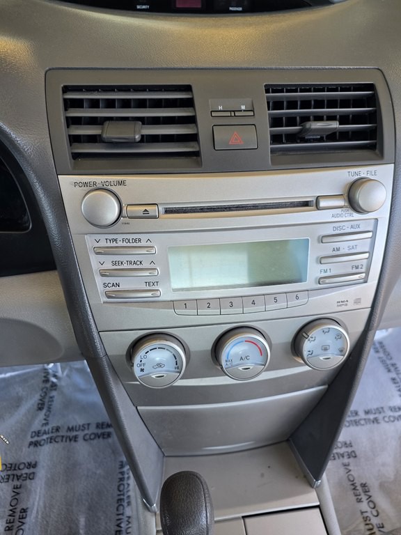 2010 Toyota Camry Image 18