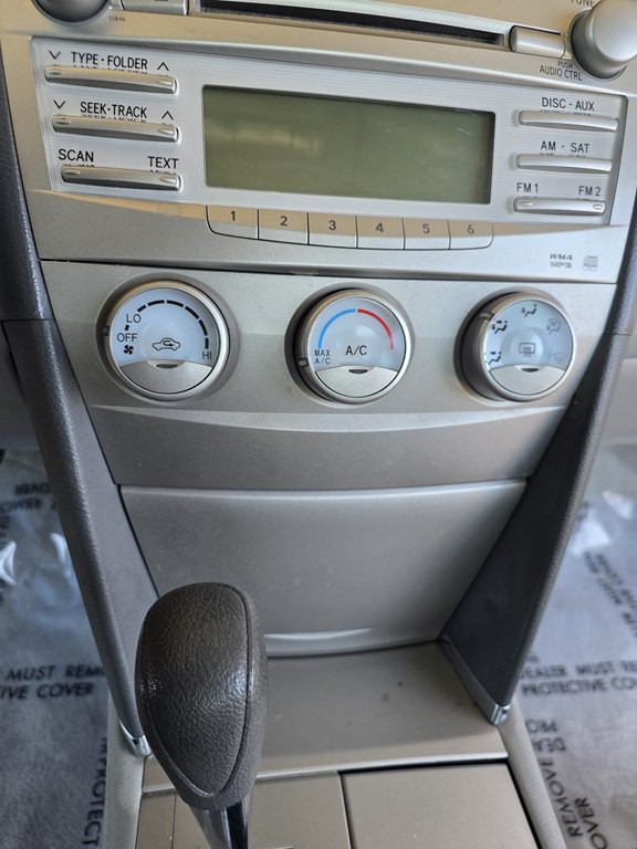 2010 Toyota Camry Image 19
