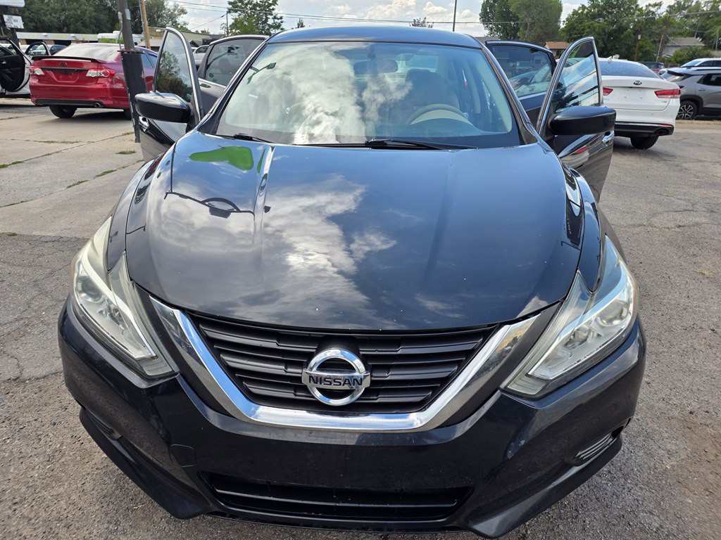 2016 Nissan Altima Image 4