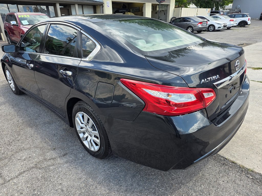 2016 Nissan Altima Image 6
