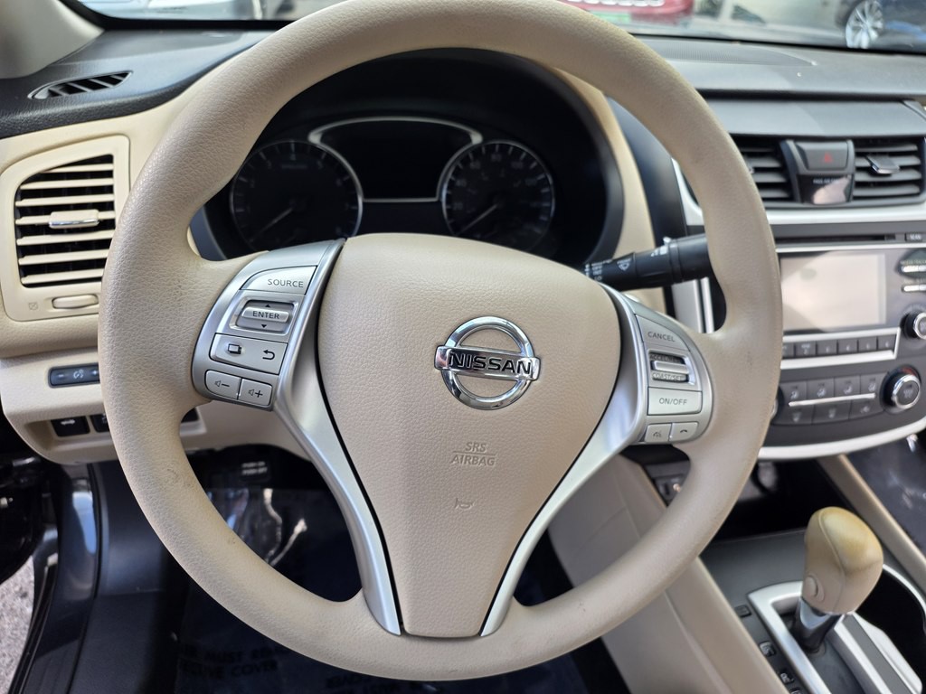 2016 Nissan Altima Image 14
