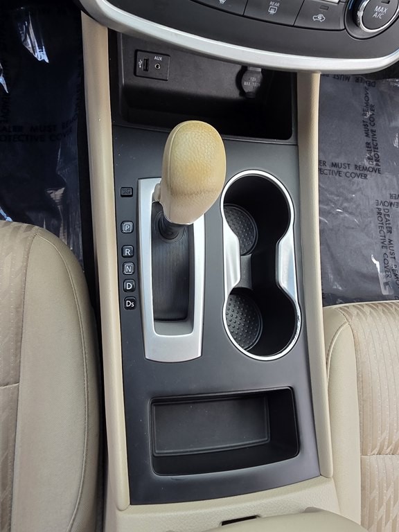 2016 Nissan Altima Image 19