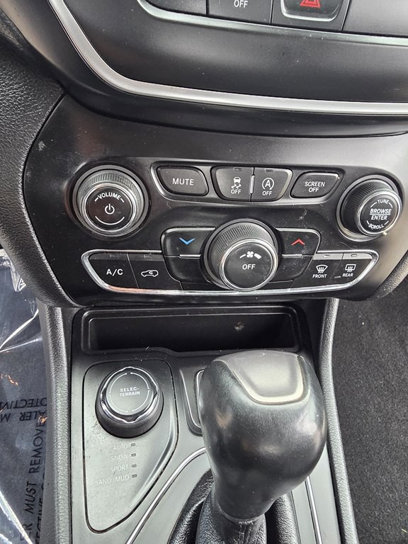 2020 Jeep Cherokee Image 22