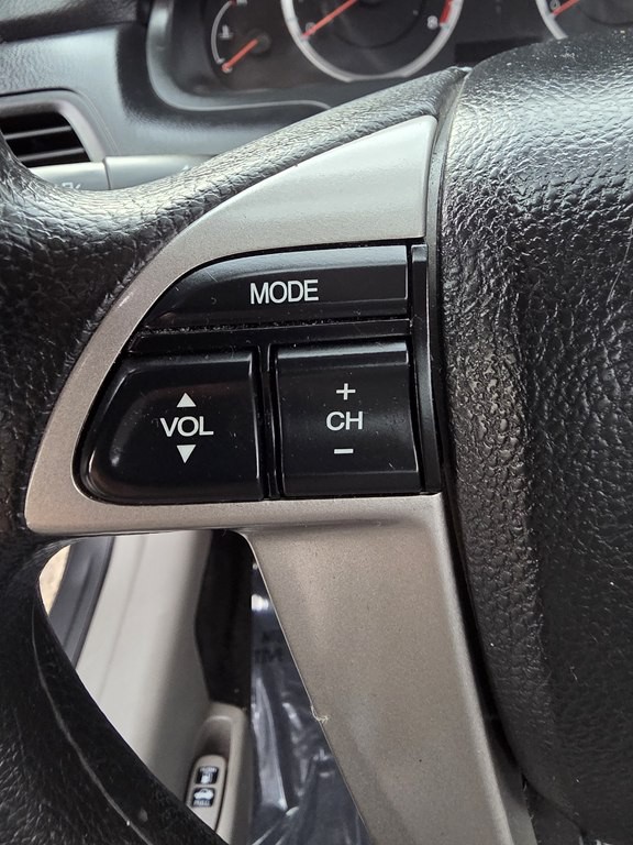 2012 Honda Accord Image 17