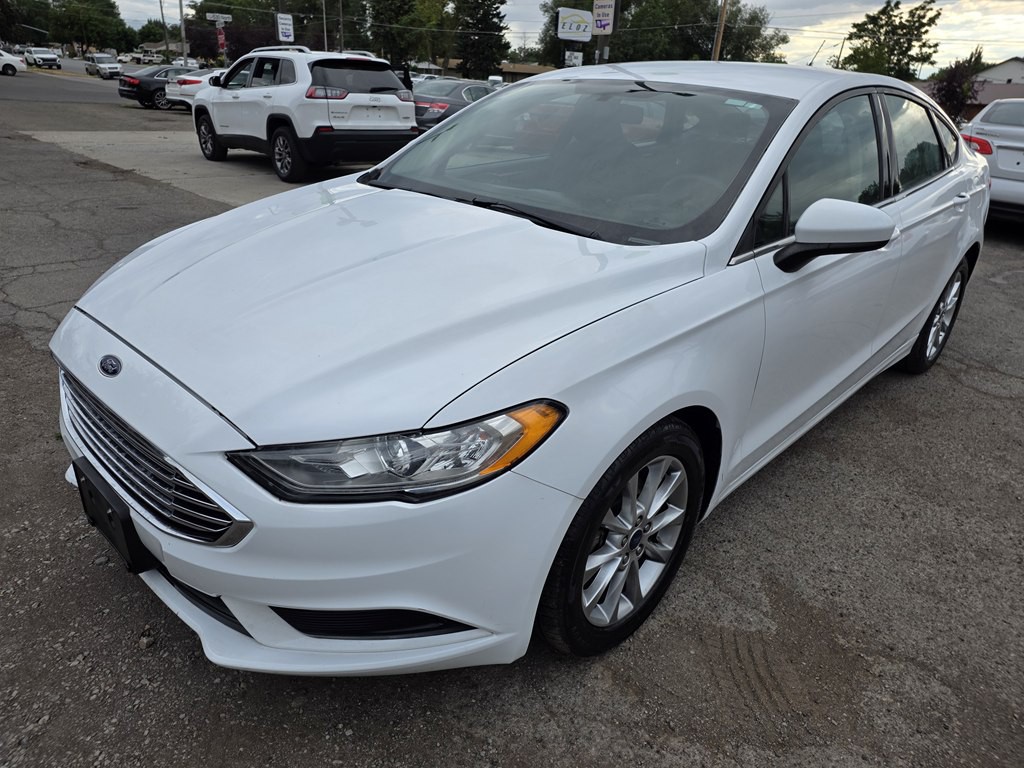 2017 Ford Fusion Image 5