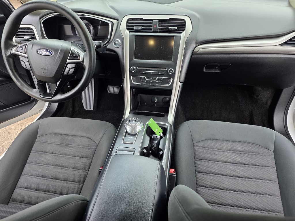 2017 Ford Fusion Image 14
