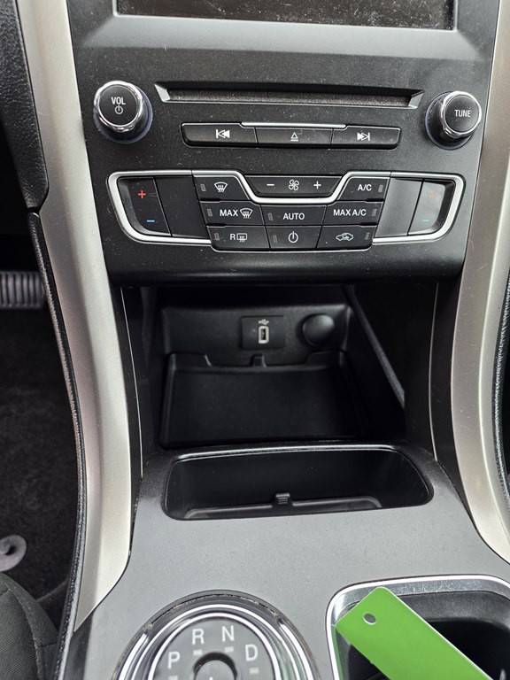 2017 Ford Fusion Image 23