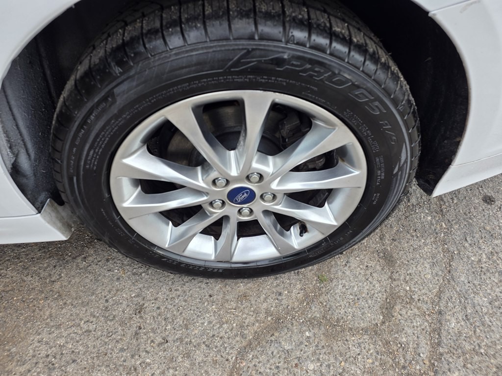 2017 Ford Fusion Image 25