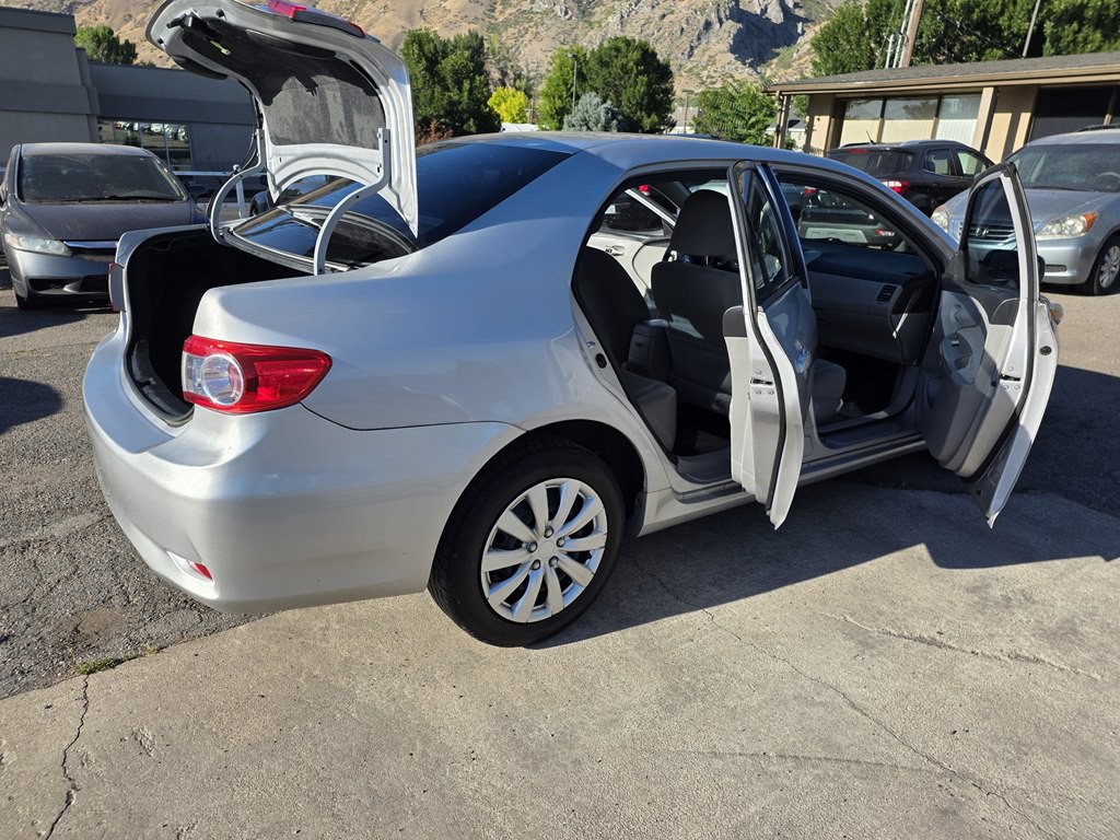 2012 Toyota Corolla Image 8