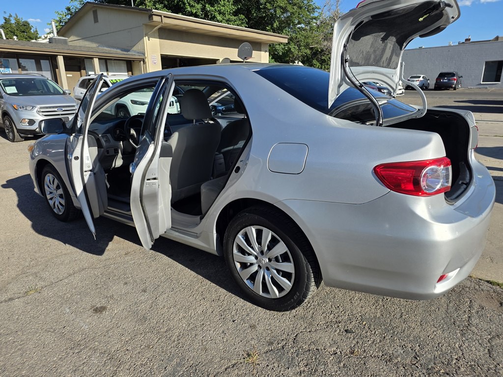 2012 Toyota Corolla Image 10