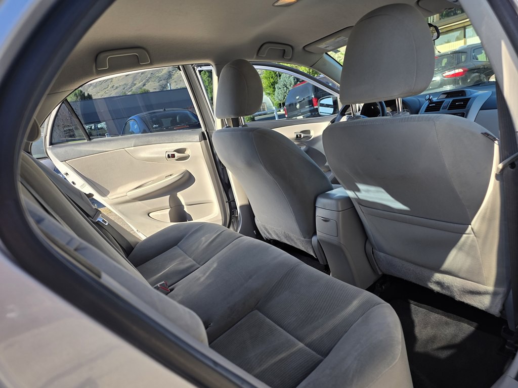 2012 Toyota Corolla Image 17