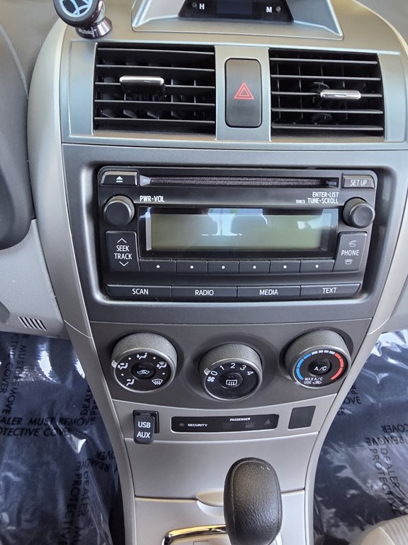 2012 Toyota Corolla Image 20