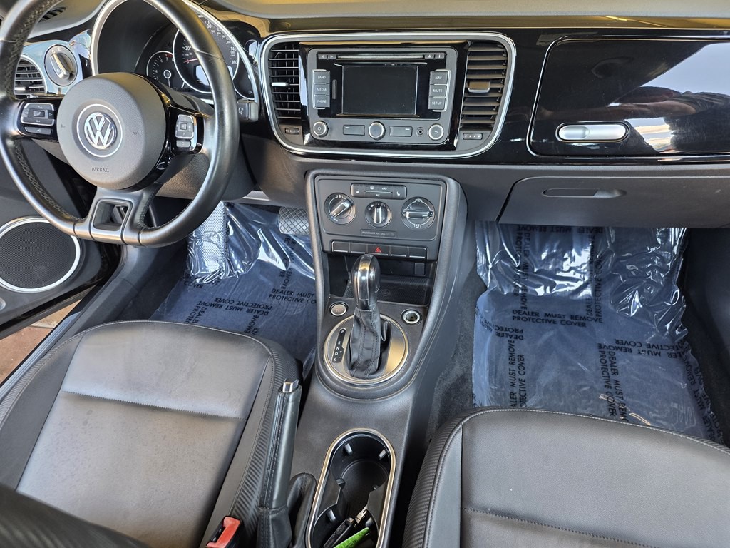 2012 Volkswagen Beetle Image 14