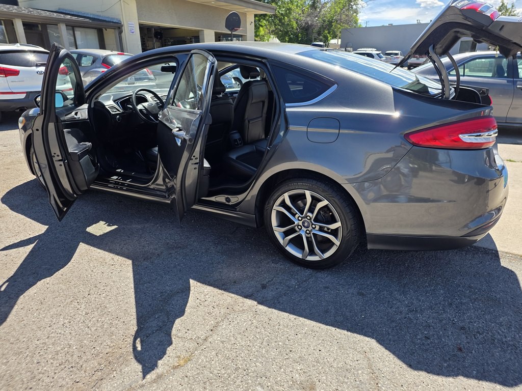 2017 Ford Fusion Image 9