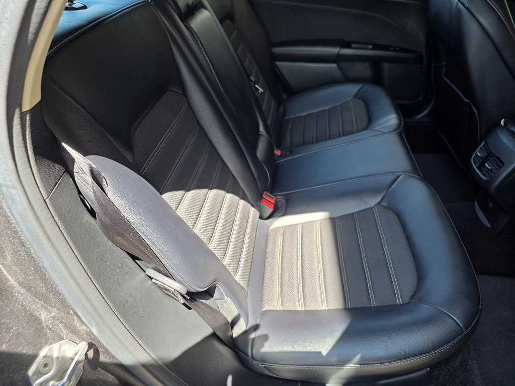 2017 Ford Fusion Image 17