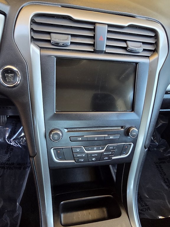 2017 Ford Fusion Image 24
