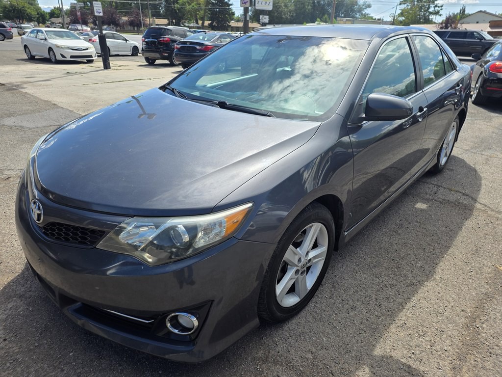 2012 Toyota Camry Image 5