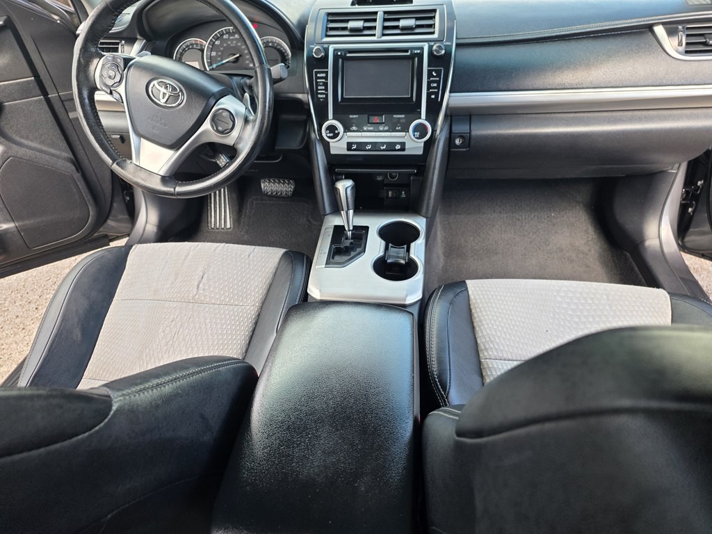 2012 Toyota Camry Image 13