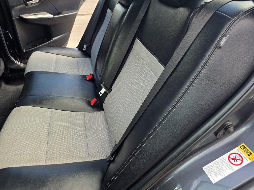 2012 Toyota Camry Image 15