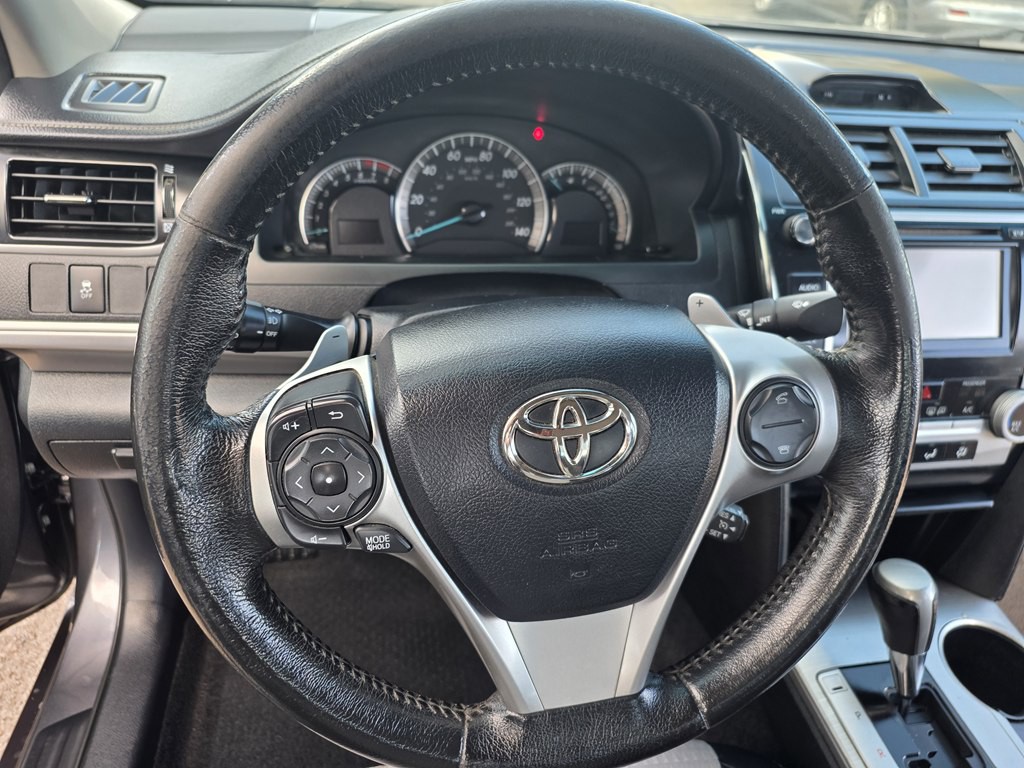 2012 Toyota Camry Image 20