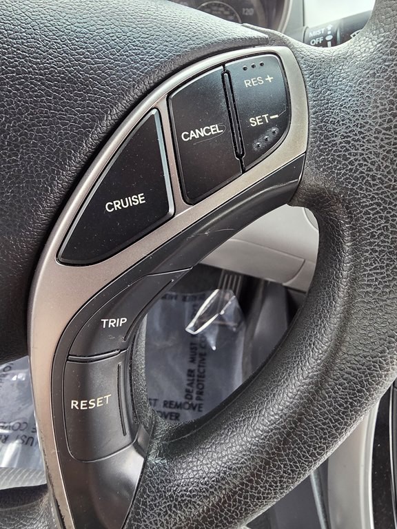 2013 Hyundai Elantra Image 17