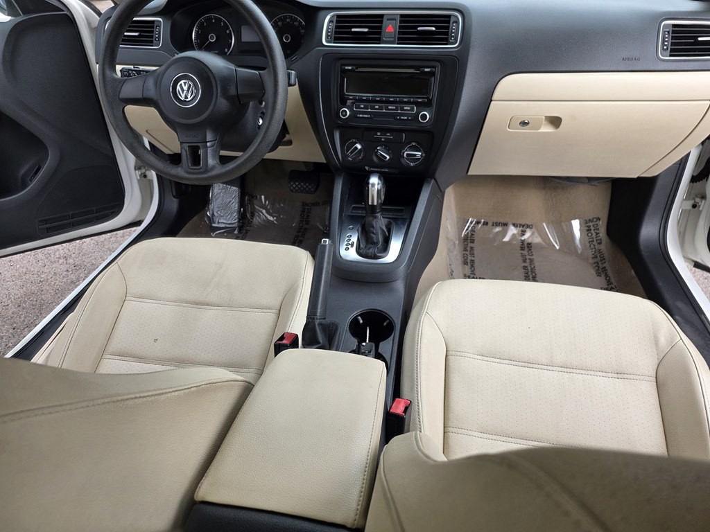 2012 Volkswagen Jetta Image 13