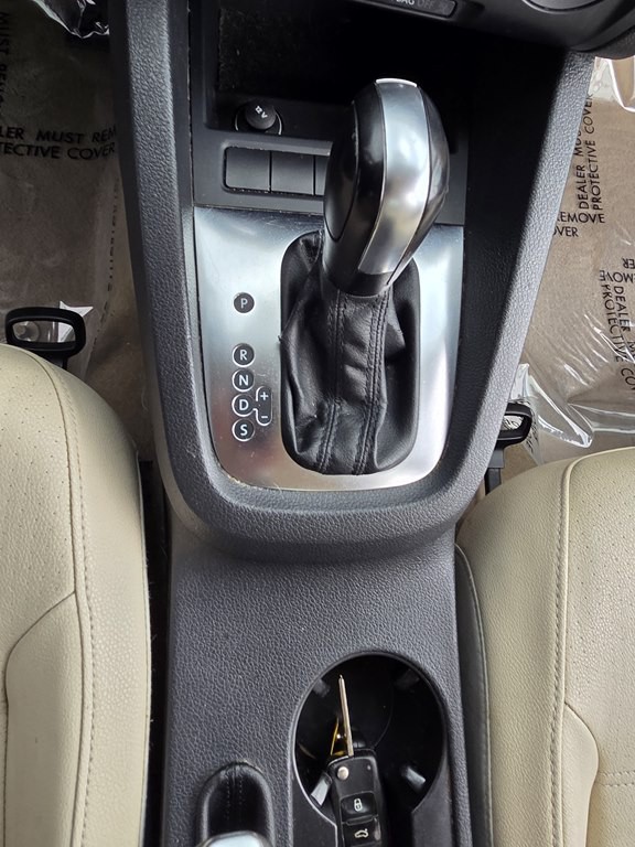 2012 Volkswagen Jetta Image 20