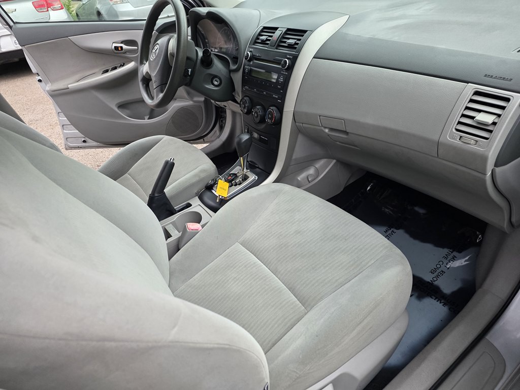 2010 Toyota Corolla Image 13
