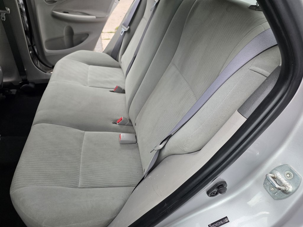2010 Toyota Corolla Image 14
