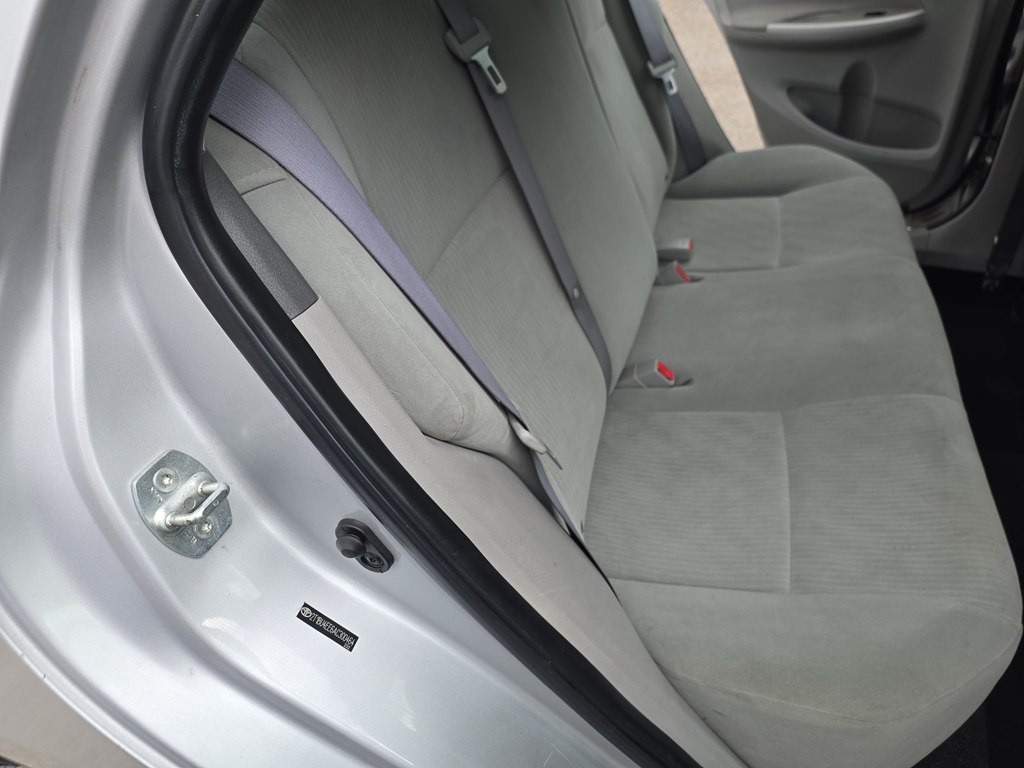 2010 Toyota Corolla Image 15