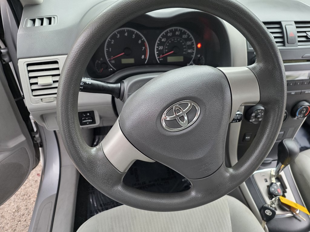 2010 Toyota Corolla Image 16