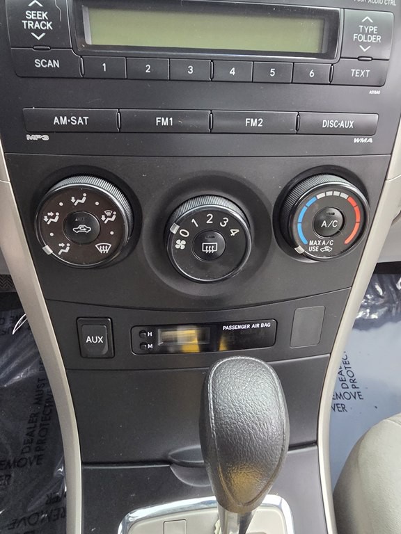 2010 Toyota Corolla Image 18