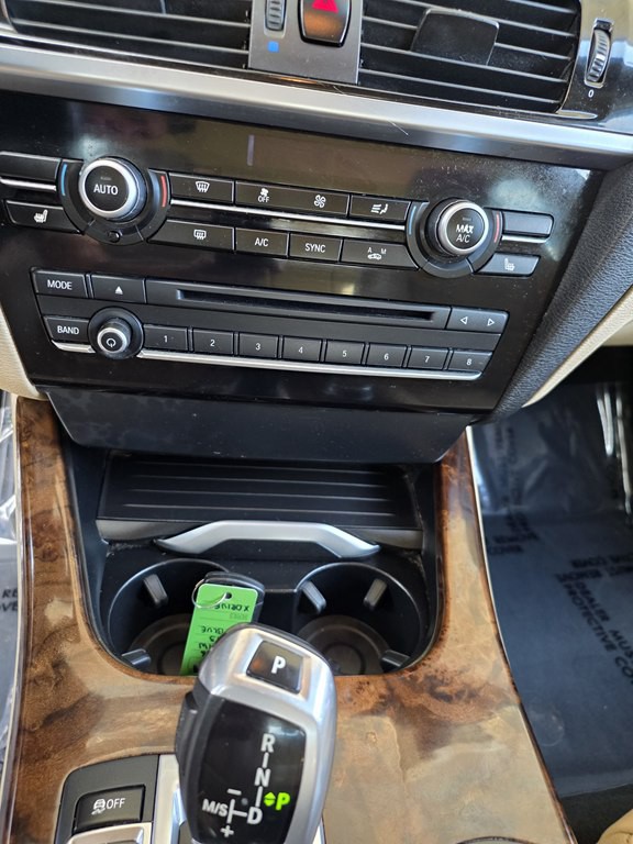 2016 BMW X3 Image 25