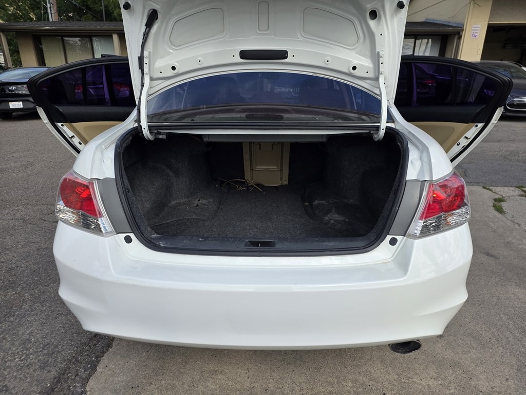 2012 Honda Accord Image 10