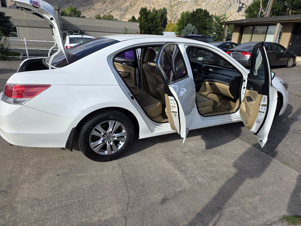 2012 Honda Accord Image 11