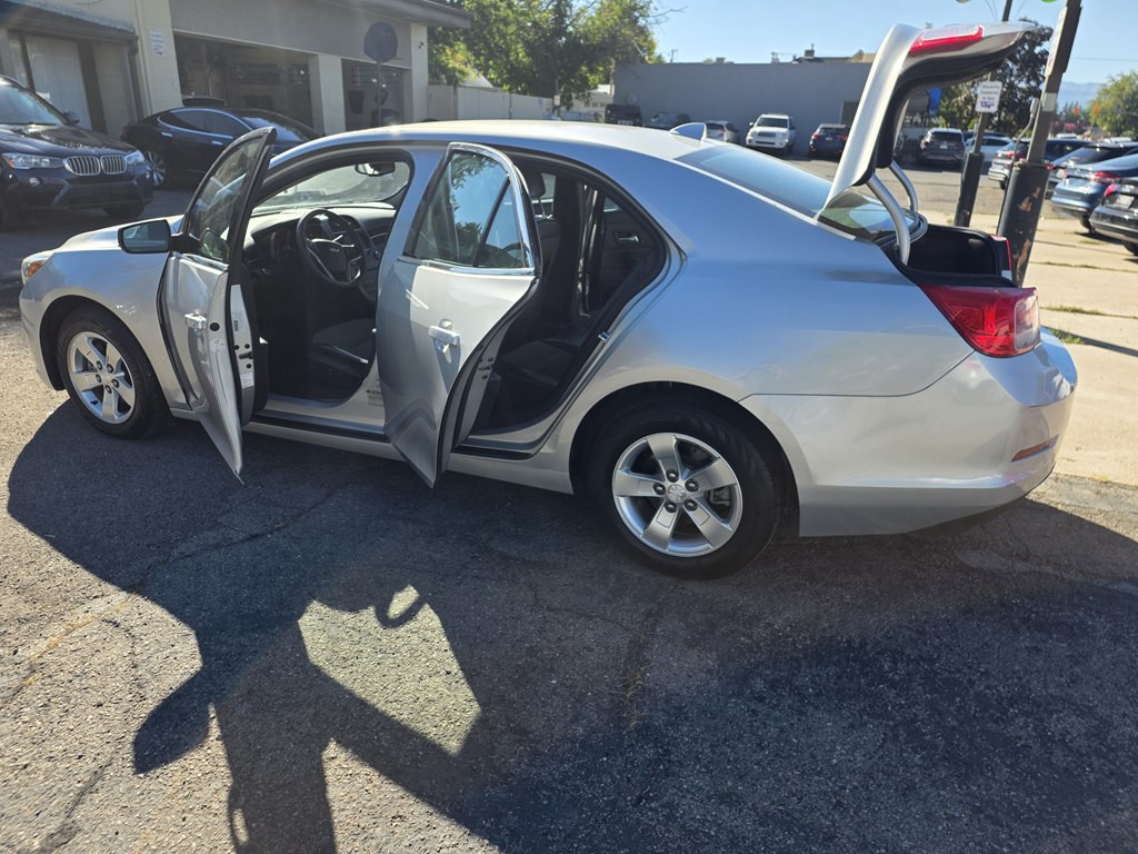 2013 Chevrolet Malibu Image 9
