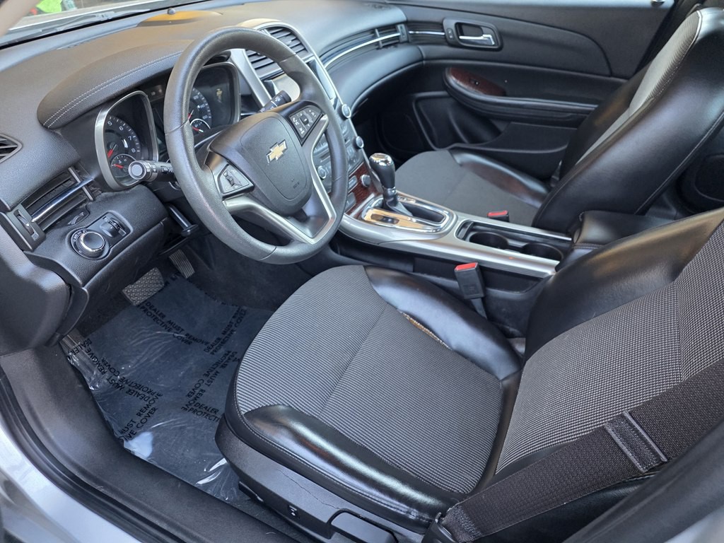 2013 Chevrolet Malibu Image 12