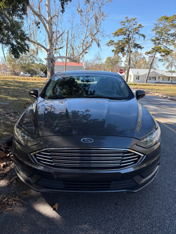 2017 Ford Fusion Image 2