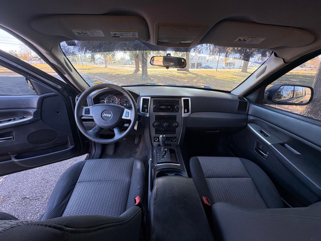 2009 Jeep Grand Cherokee Image 9