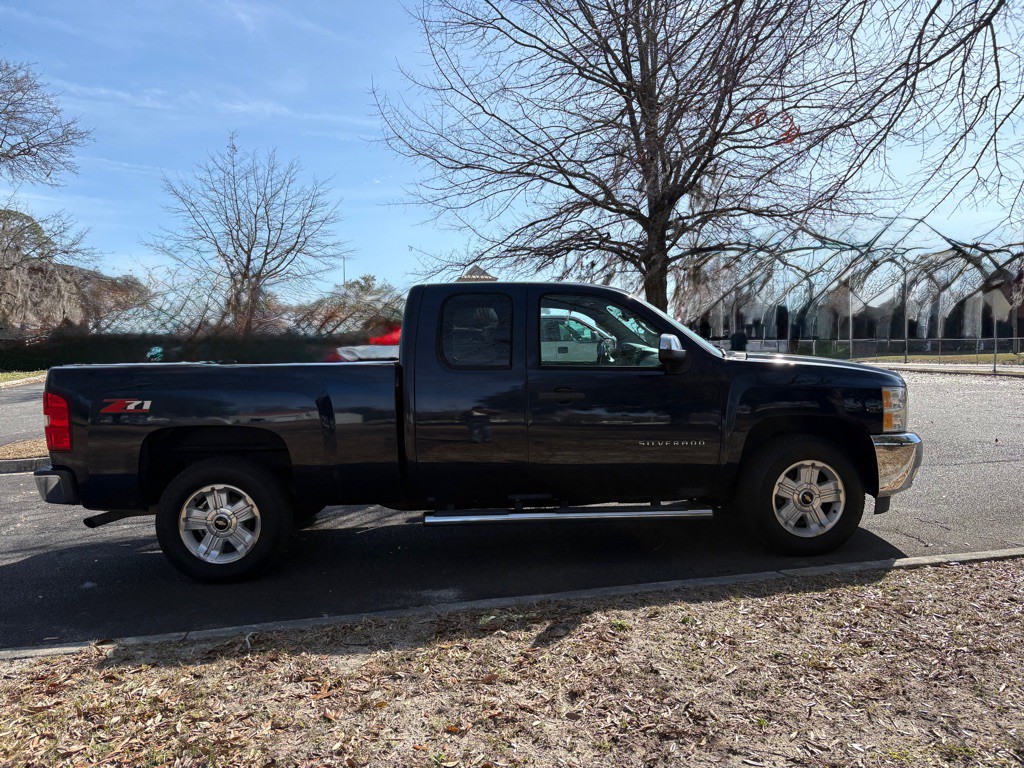 2012 Chevrolet Silverado 1500 Image 3