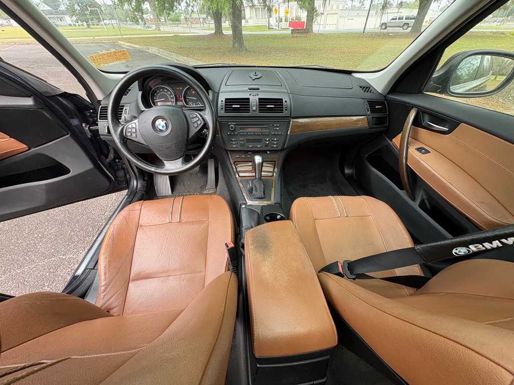 2010 BMW X3 Image 9