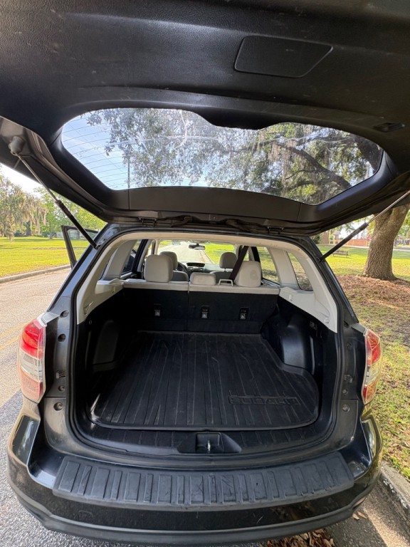 2014 Subaru Forester Image 10